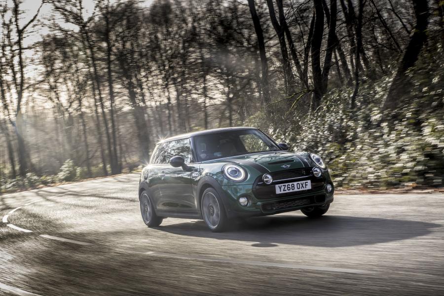  Mini Cooper S 60 Years Edition (F56) 2019 года  (UK) (фото 14 из 18)